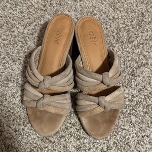 Women's Tan Sandals